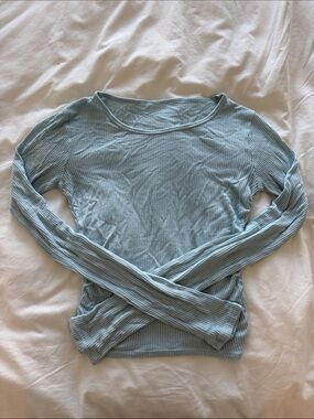 ALO Yoga Light Blue Ribbed and Cropped Long Sleeve Top